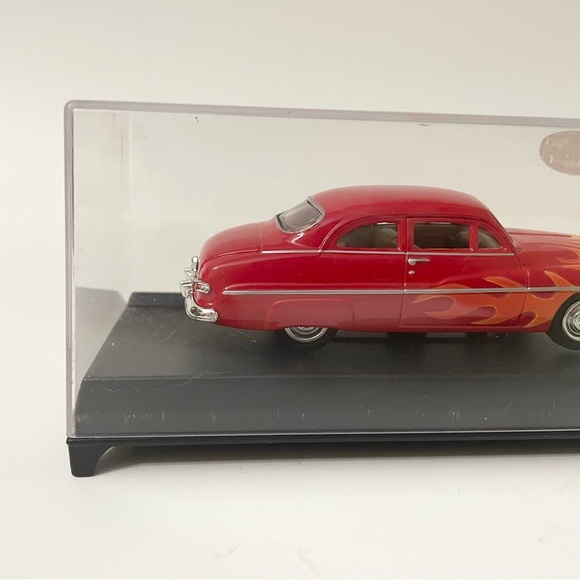 Motor Max 1949 Mercury Coupe Diecast Model Car - Picture 7 of 15